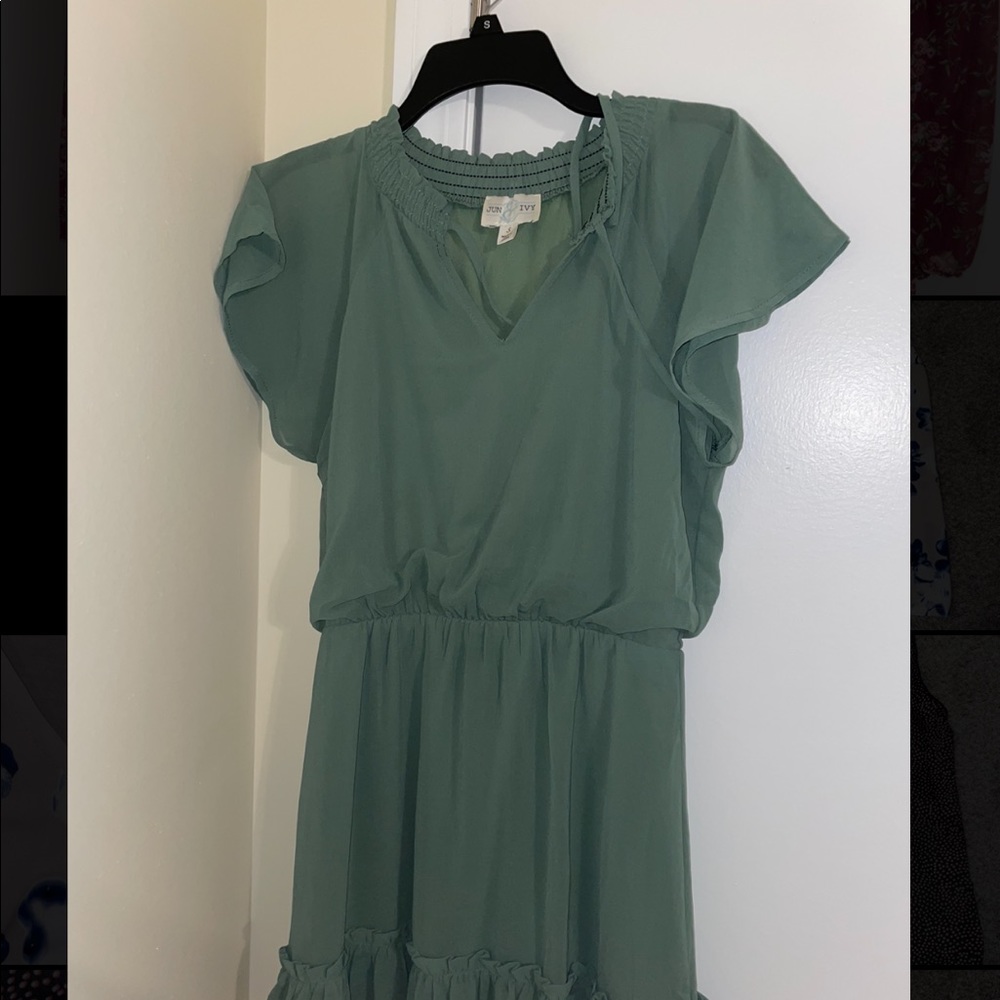 Green dress EUC